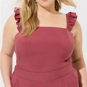 ♥️ 2/$10 Chalis Ruffle Strap Top